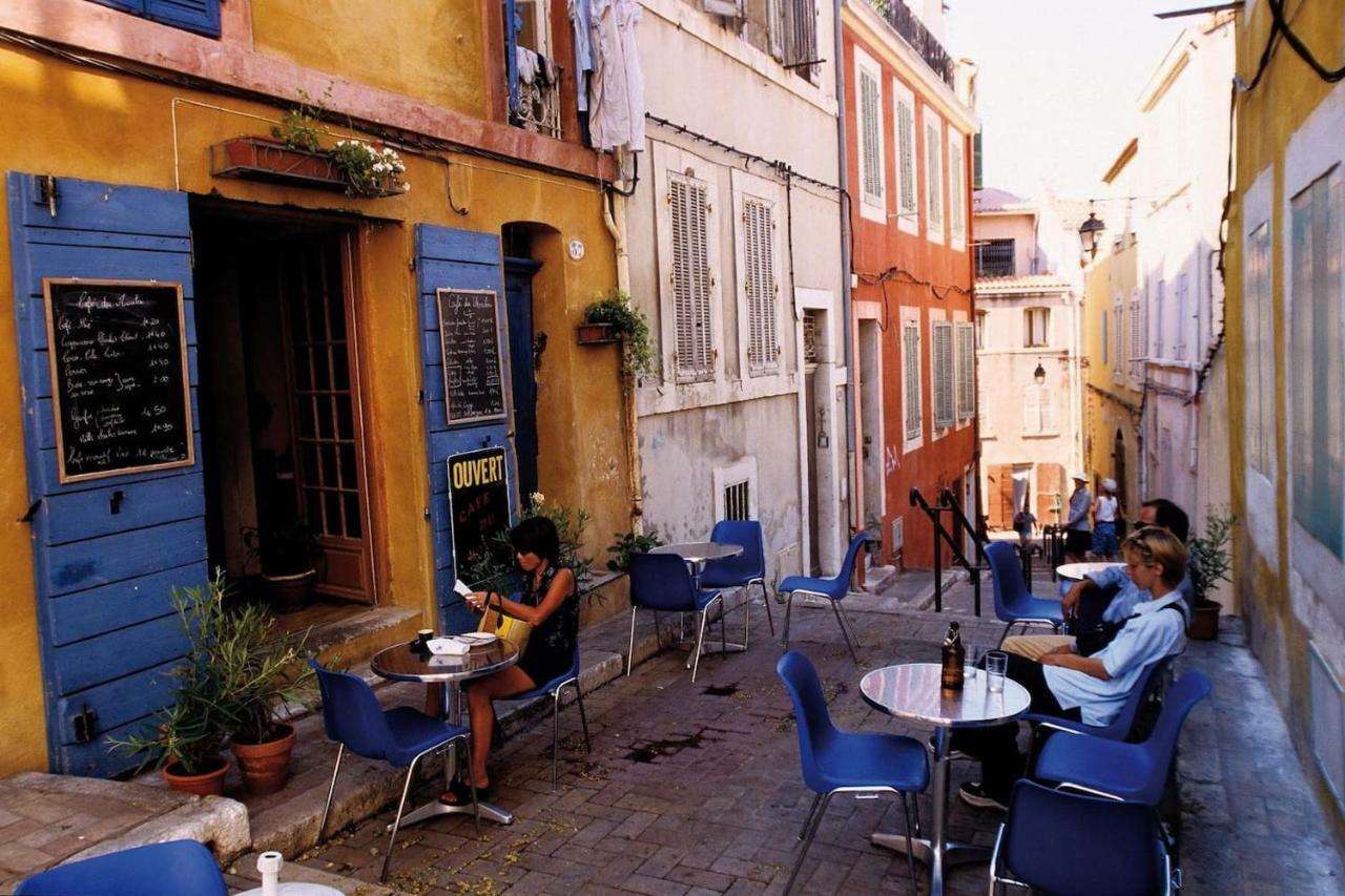 Grand Studio Au Pied Du Panier Apartamento Marsella Exterior foto